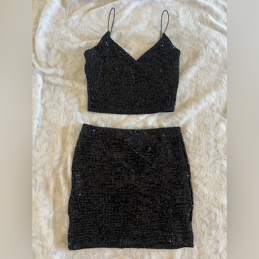 BLACK SEQUIN SKIRT SET